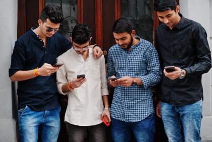 Best Multispeciality Hospital in North Kolkata, Smartphone Anxiety