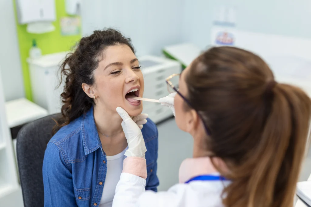 Best Multispeciality Hospital in North Kolkata, Tonsillitis