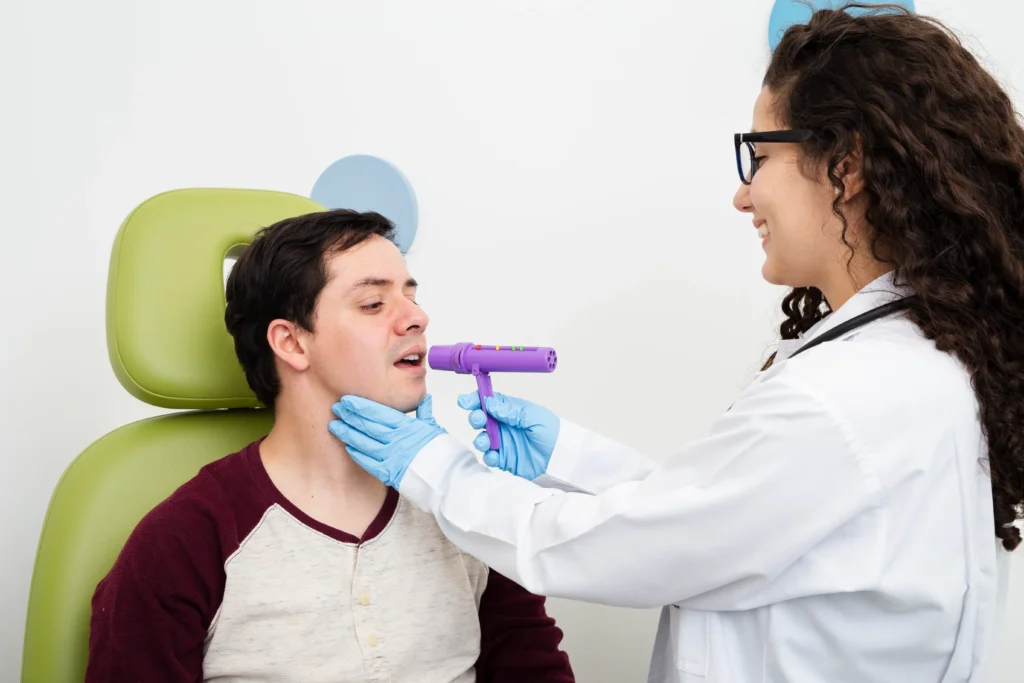 Best Multispeciality Hospital in North Kolkata, Tonsillitis
